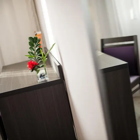 Eurocentre 3* Toulouse Nord 3* Castelnau-dʼEstrétefonds