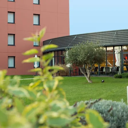 Eurocentre 3* Toulouse Nord מלון 3*