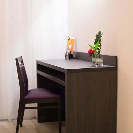 מלון Eurocentre 3* Toulouse Nord Castelnau-dʼEstrétefonds