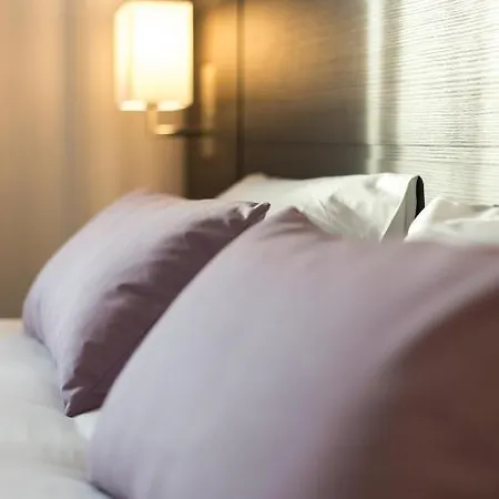 מלון Eurocentre 3* Toulouse Nord Castelnau-dʼEstrétefonds