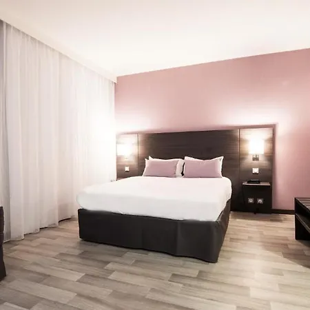 Eurocentre 3* Toulouse Nord מלון 3*