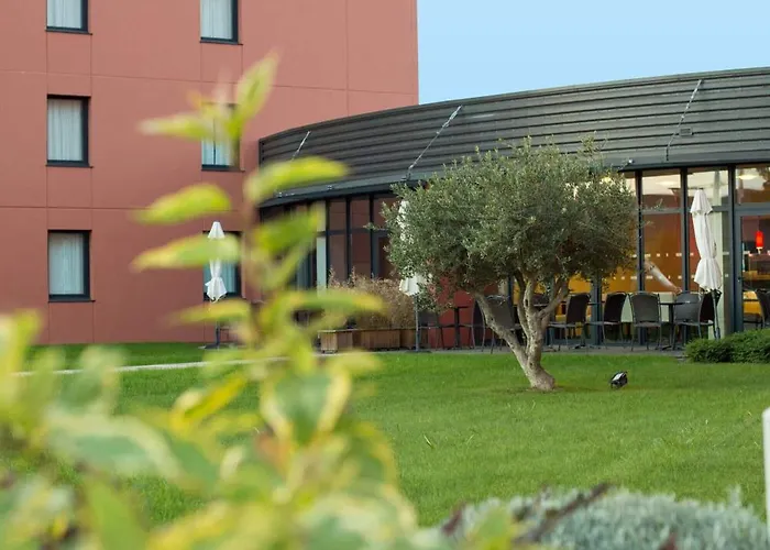 Eurocentre 3* Toulouse Nord Hotell 3*