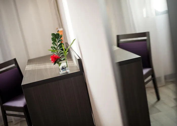 Eurocentre 3* Toulouse Nord 3* Castelnau-dʼEstrétefonds