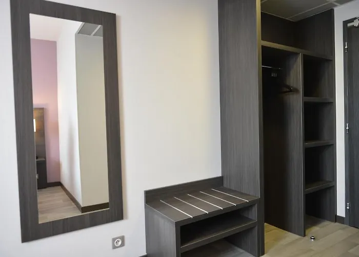 Hotell Eurocentre 3* Toulouse Nord