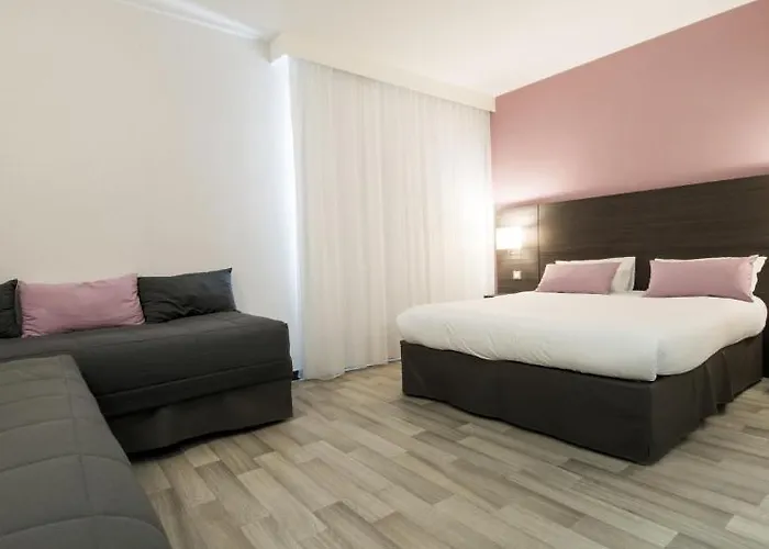 Hotell Eurocentre 3* Toulouse Nord Castelnau-dʼEstrétefonds