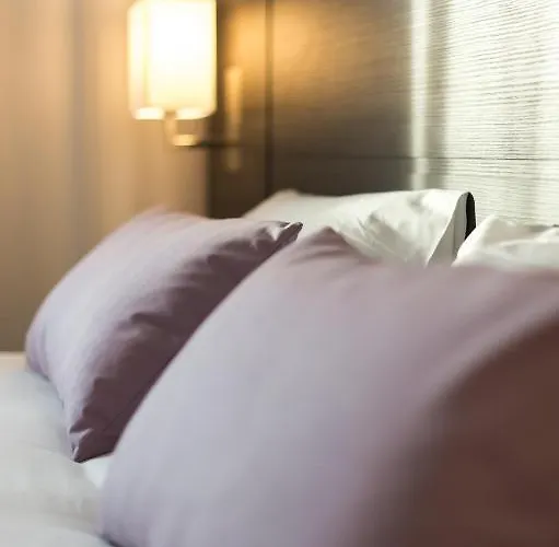 Hotell Eurocentre 3* Toulouse Nord Castelnau-dʼEstrétefonds