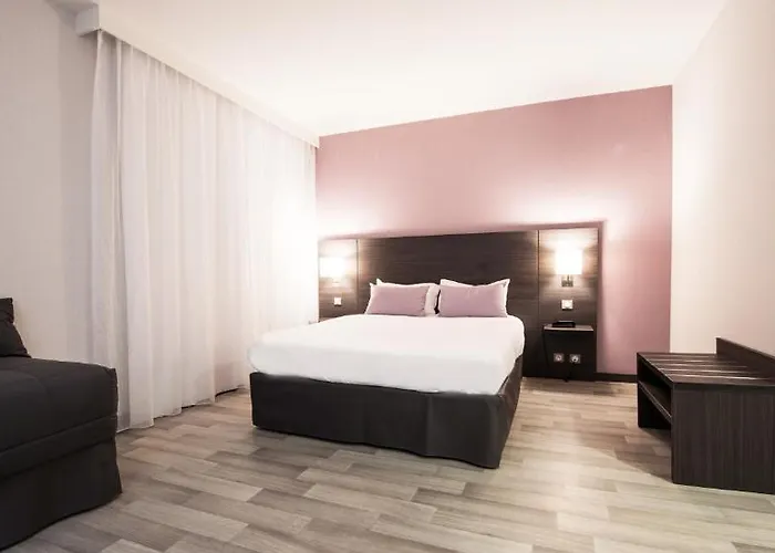 Eurocentre 3* Toulouse Nord Hotell 3*